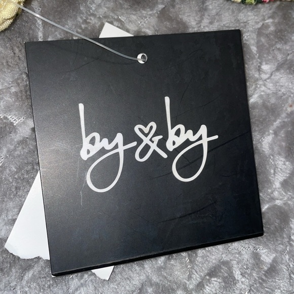 NWT By & By Size Medium 3 Tier Ruffle Short Sleeve Floral Print Dress. - Picture 6 of 12